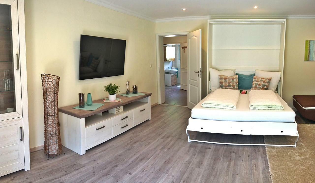 Roosartige Ferien - Ferienwohnung Am Weiherturm Bacharach Exteriör bild